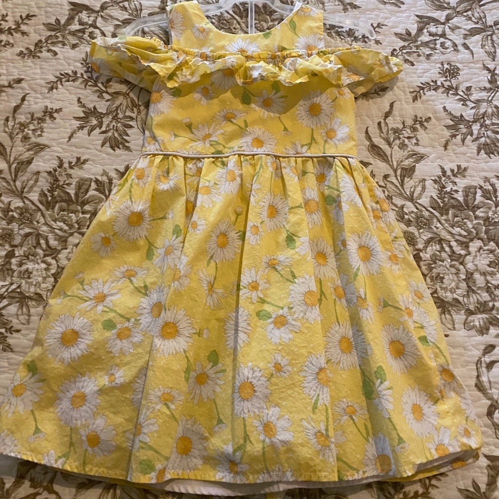 Kids' clothing